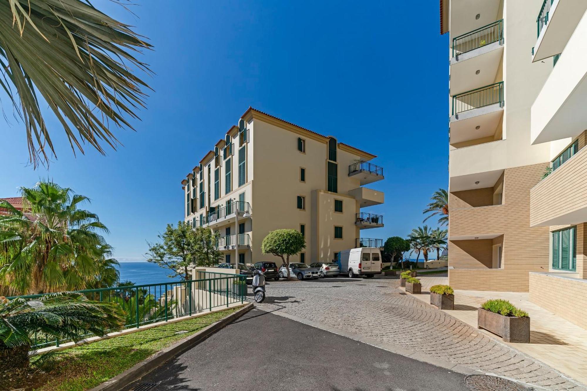 Vila Formosa II By An Island Apart ฟุงชาล ภายนอก รูปภาพ